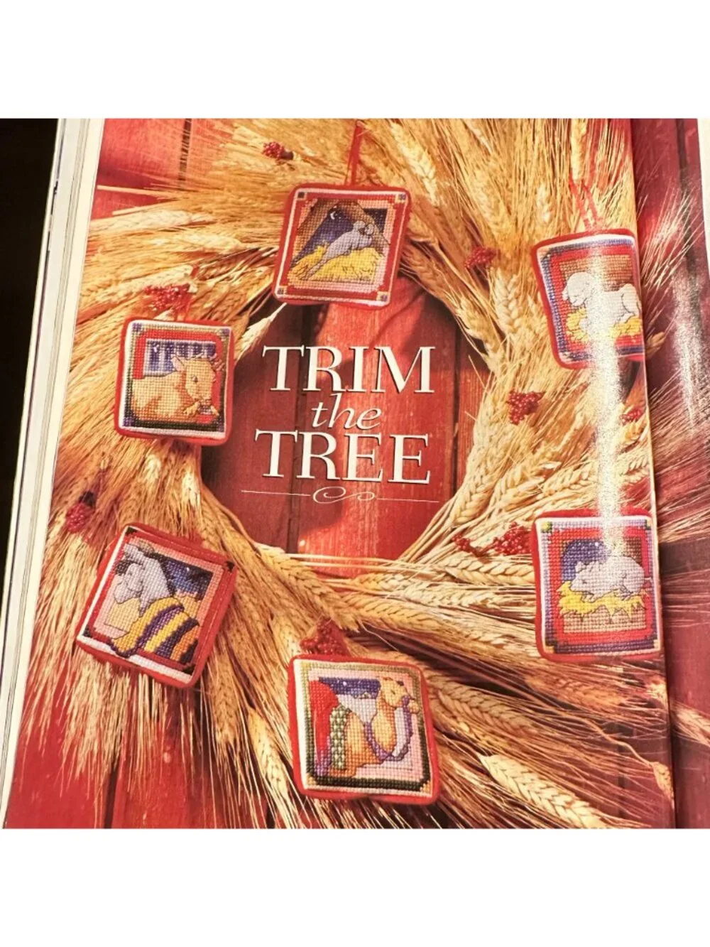 Better Homes & Gardens Cross Stitch Christmas Magazine